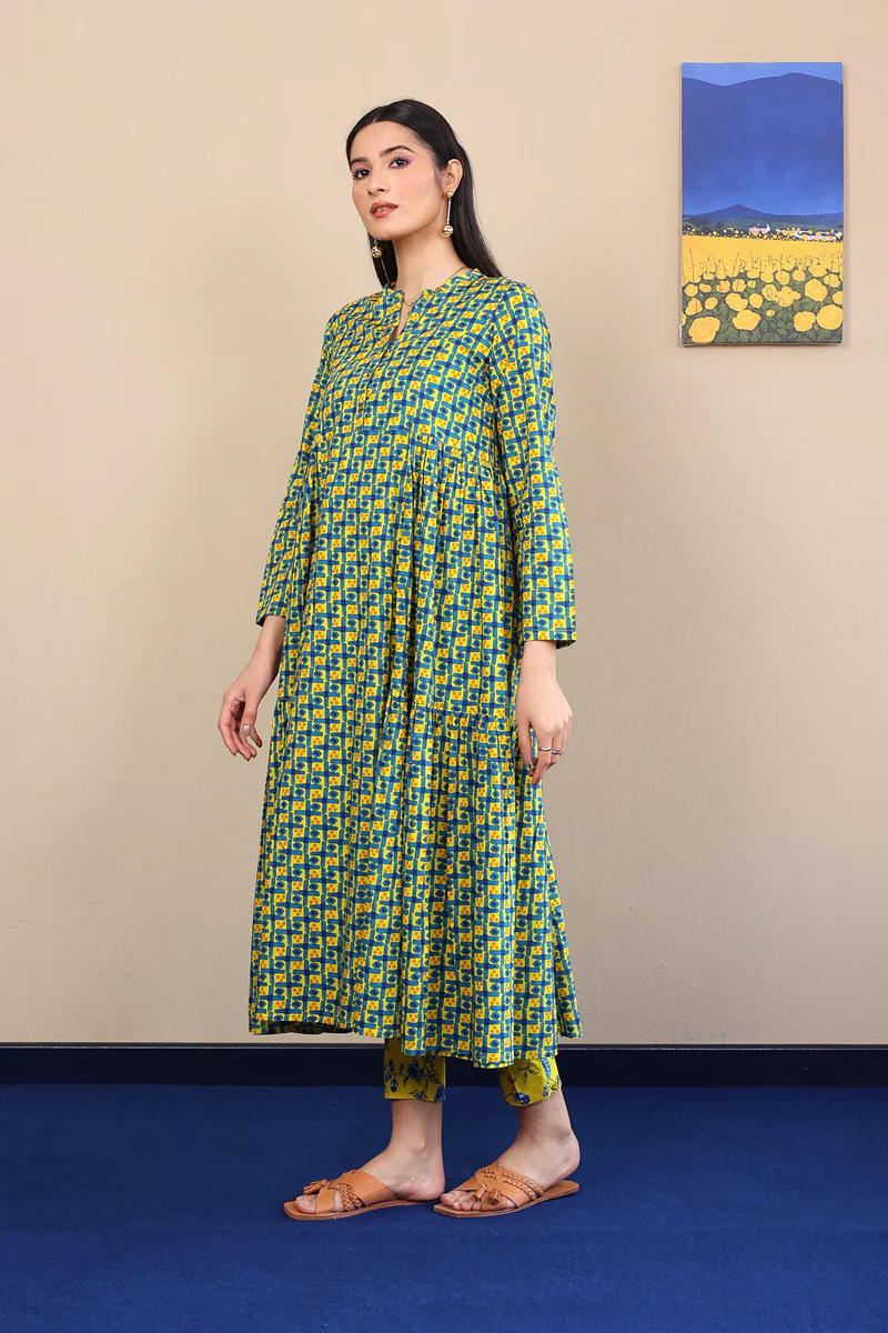 Cloves Dress - Image 3