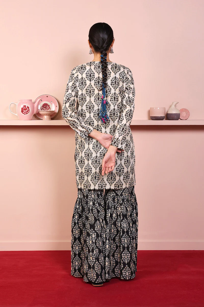 2-Piece Thappa Gharara Set - Image 4