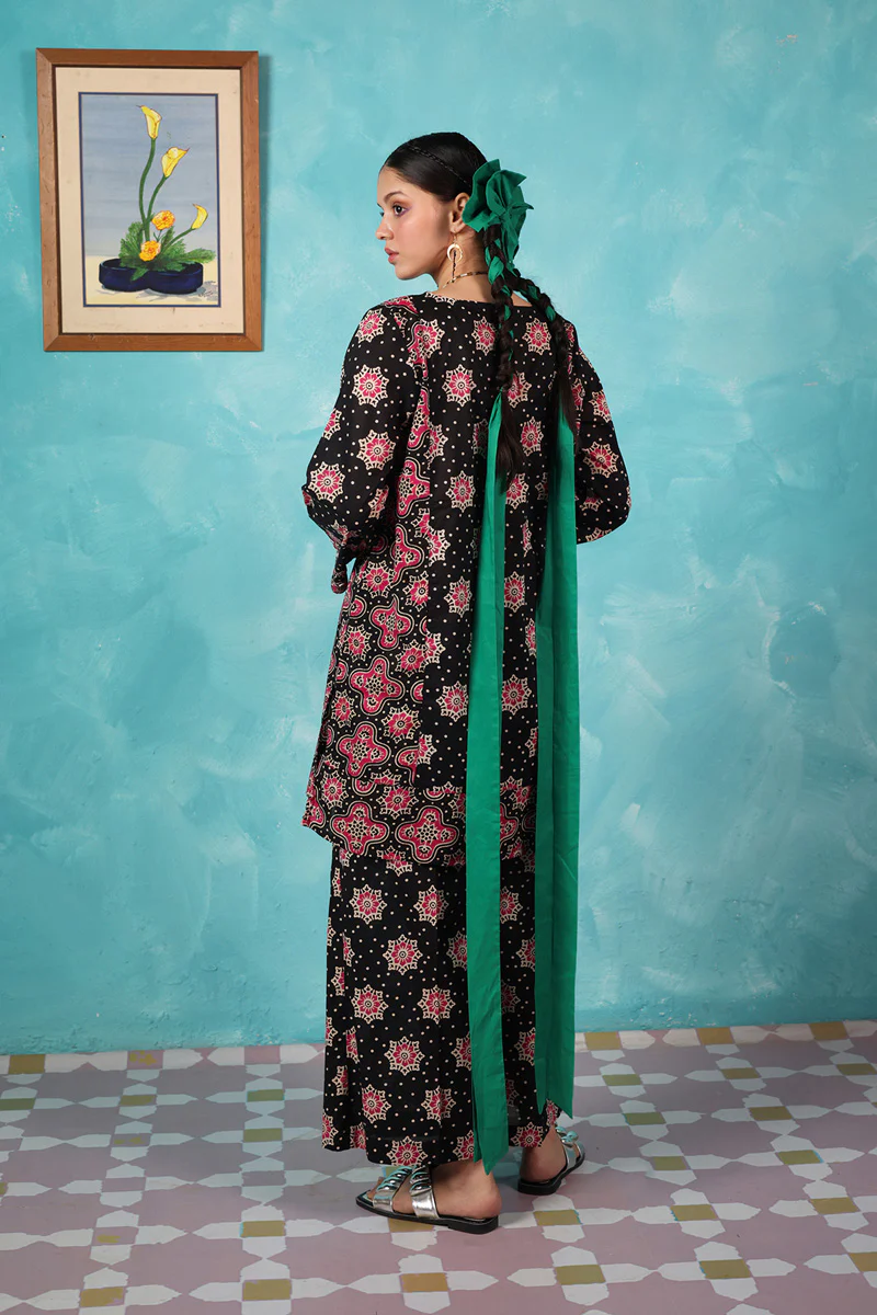 Rustic Dabu Ensemble - Image 4