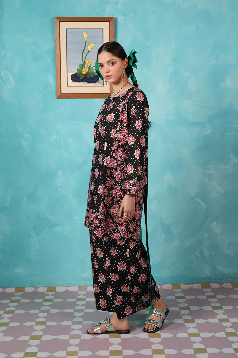 Rustic Dabu Ensemble - Image 5