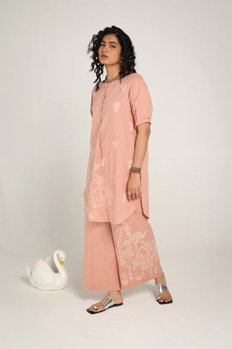 Bhaag-e-faras Suit - Image 8