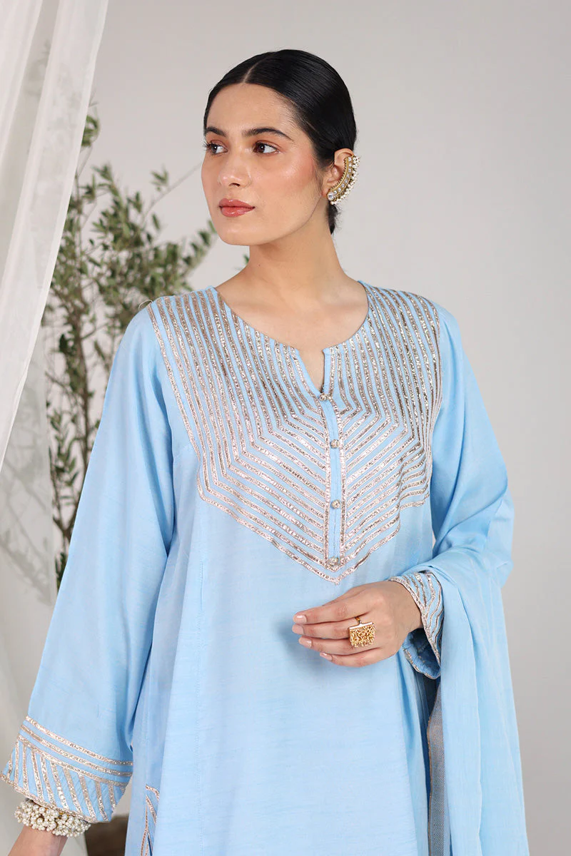 Sunehri Naqsh Zareen Suit - Image 16