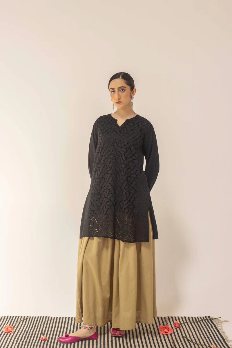 Spring Fling Schiffli Style Top - Image 7