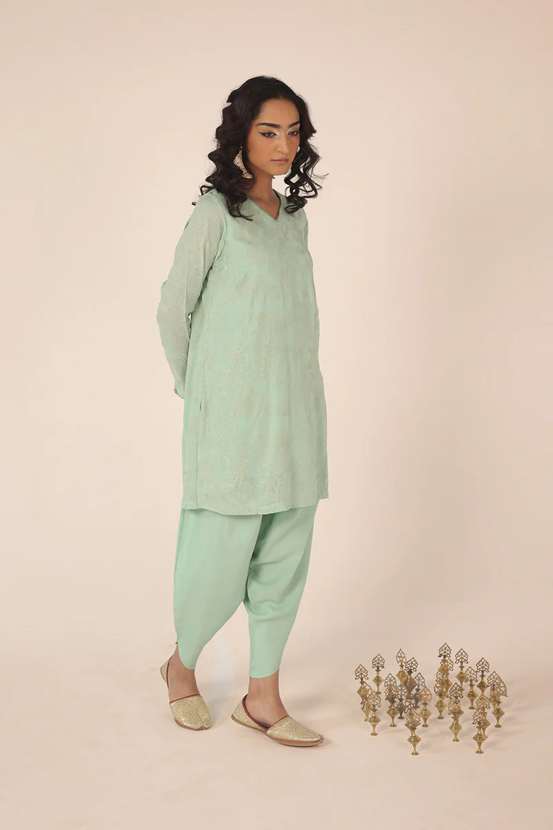 Efflorescence Tulip Ensemble - Image 10