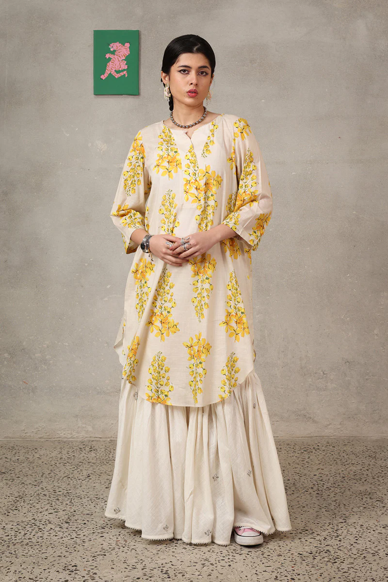 Infinite Desi Bloom Kurta - Image 7