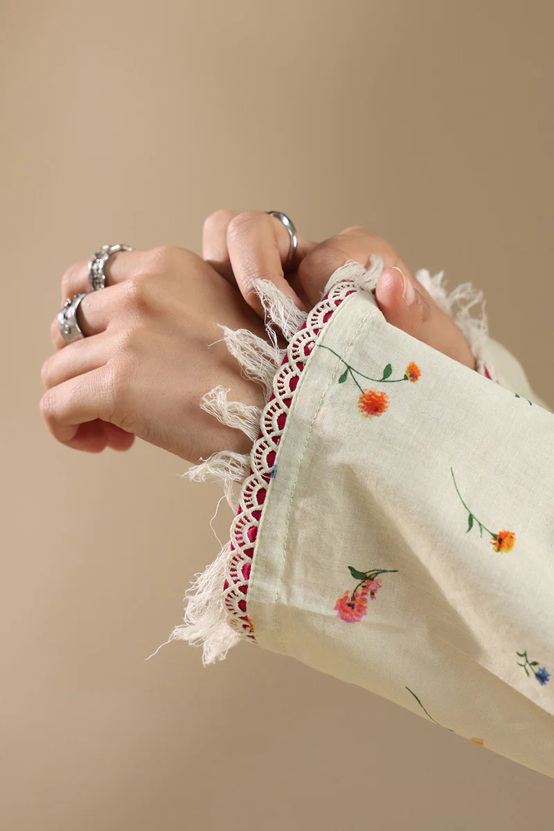 Ditsy Floral Fringe Set - Image 4