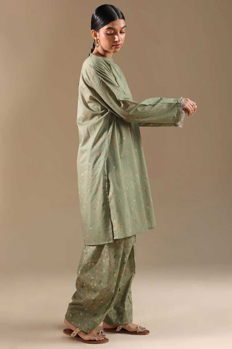 Ditsy Floral Fringe Set - Image 9